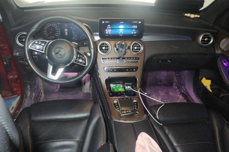 Used Mercedes-Benz GLC 2021 GLC 300 L 4MATIC Dynamic Model Center Console