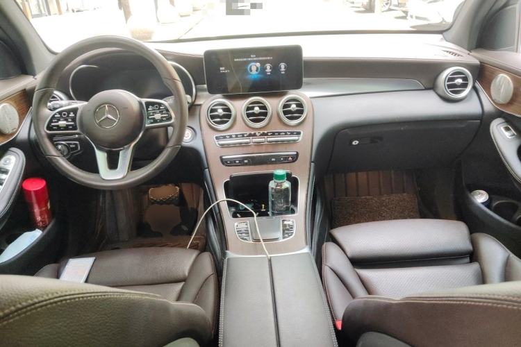Used Mercedes-Benz GLC 2021 GLC 300 L 4MATIC Dynamic Model Center Console