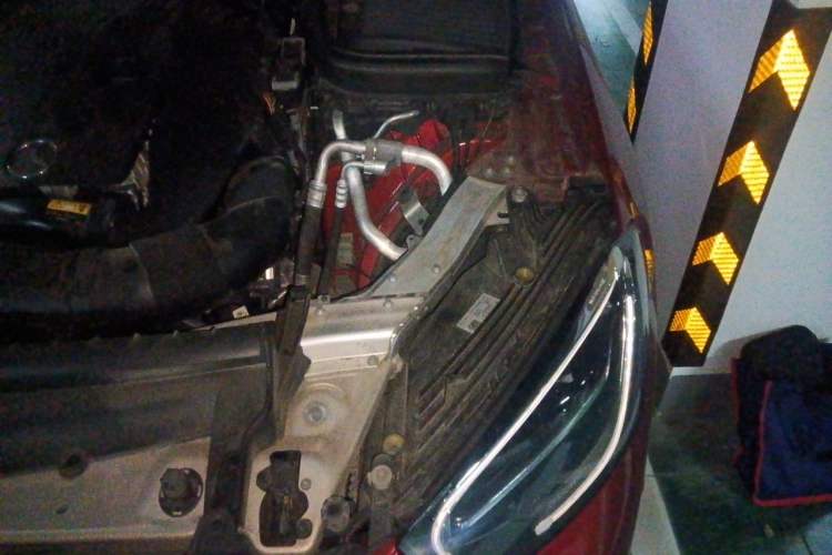 Used Mercedes-Benz GLC 2021 GLC 300 L 4MATIC Dynamic Model Engine Bay Left