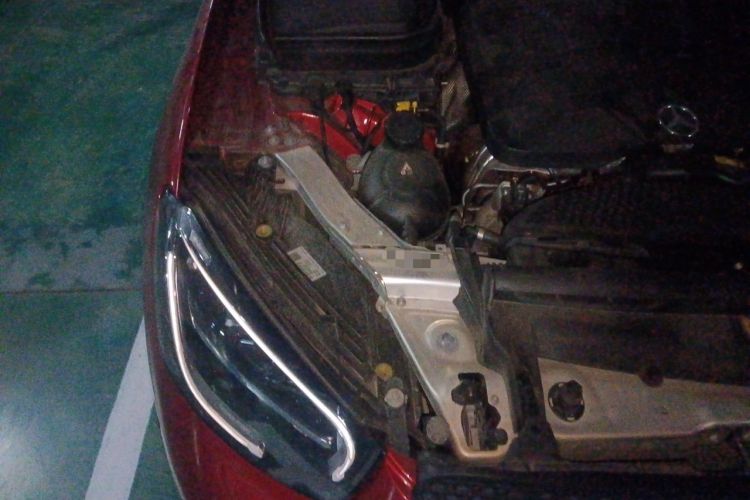 Used Mercedes-Benz GLC 2021 GLC 300 L 4MATIC Dynamic Model Engine Bay Right