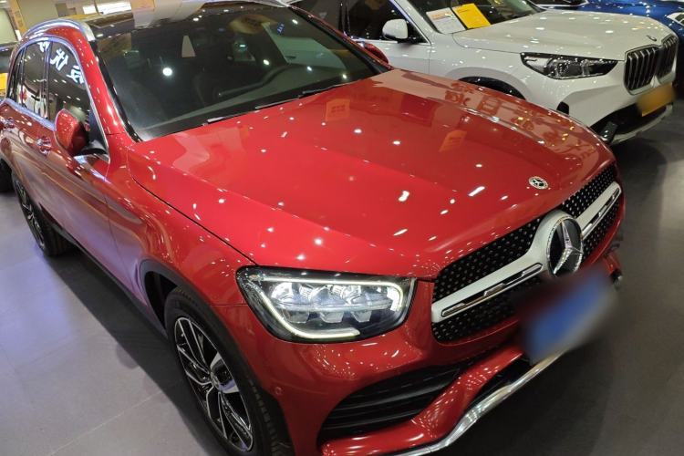 Used Mercedes-Benz GLC 2021 GLC 260 L 4MATIC Luxury Model Front Right 45 Deg