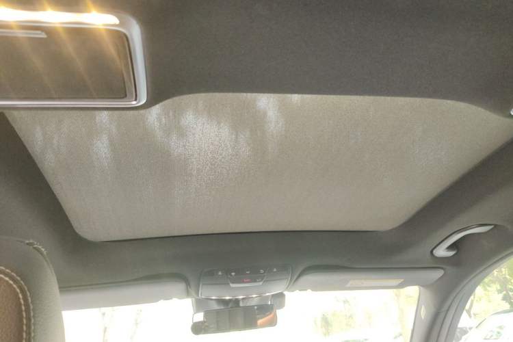 Used Mercedes-Benz GLC 2021 GLC 300 L 4MATIC Dynamic Model Headliner