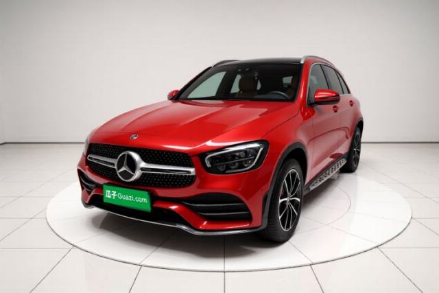 Ojetý Mercedes-Benz GLC 2021 GLC 300 L 4MATIC Dynamic Model