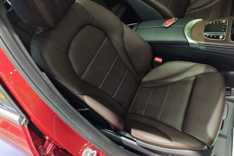 Used Mercedes-Benz GLC 2021 GLC 260 L 4MATIC Luxury Model Right Front Seat