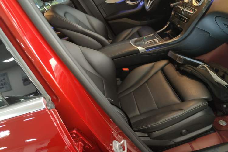 Used Mercedes-Benz GLC 2021 GLC 260 L 4MATIC Dynamic Edition Right Front Seat