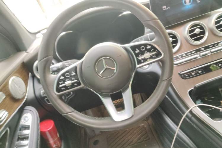 Used Mercedes-Benz GLC 2021 GLC 300 L 4MATIC Dynamic Model Steering Wheel