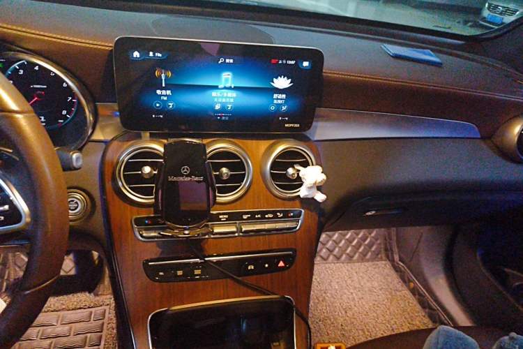 Used Mercedes-Benz GLC 2021 GLC 300 L 4MATIC Dynamic Model Audio And AC Panel