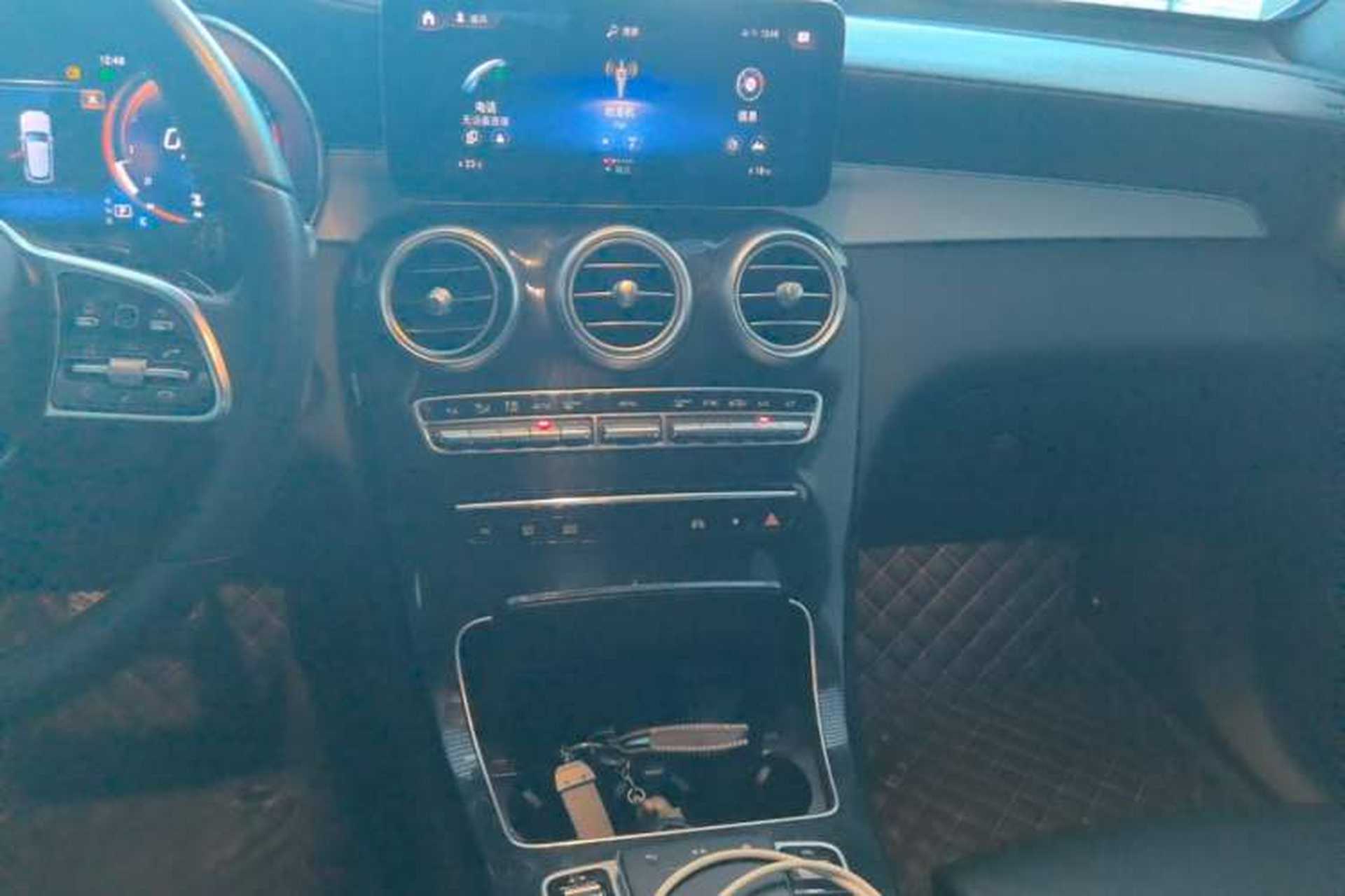 Used Mercedes-Benz GLC 2021 GLC 260 L 4MATIC Dynamic Edition Audio And AC Panel