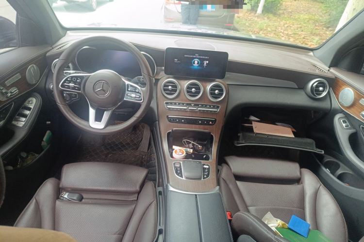 Used Mercedes-Benz GLC 2021 GLC 300 L 4MATIC Dynamic Model Center Console