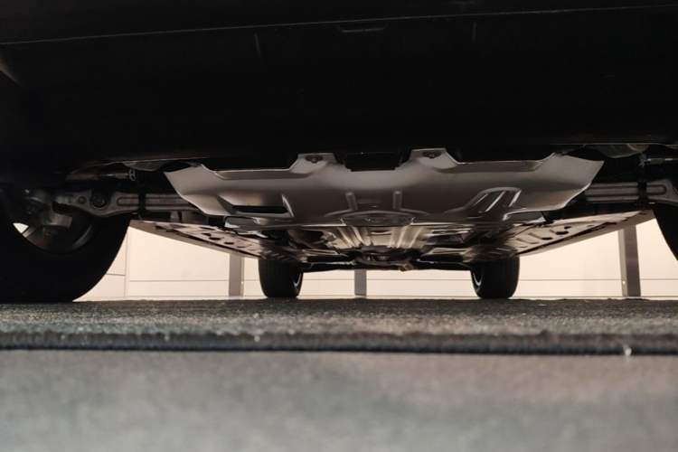 Used Mercedes-Benz GLC 2021 GLC 300 L 4MATIC Dynamic Model Chassis Front