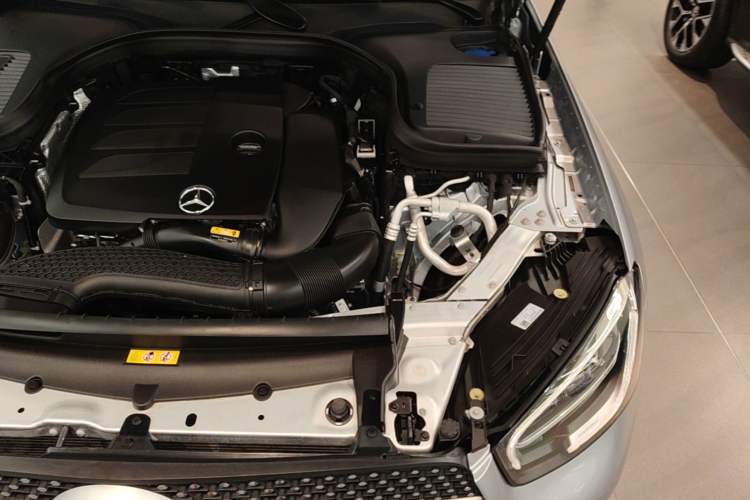 Used Mercedes-Benz GLC 2021 GLC 300 L 4MATIC Dynamic Model Engine Bay Left
