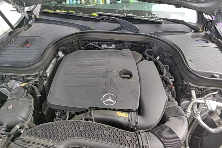 Used Mercedes-Benz GLC 2021 GLC 300 L 4MATIC Luxury Model Engine Bay