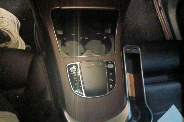 Used Mercedes-Benz GLC 2021 GLC 300 L 4MATIC Dynamic Model Gear Lever