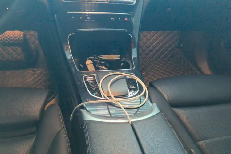 Used Mercedes-Benz GLC 2021 GLC 260 L 4MATIC Dynamic Edition Gear Lever