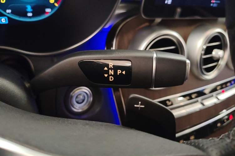 Used Mercedes-Benz GLC 2021 GLC 300 L 4MATIC Dynamic Model Gear Lever