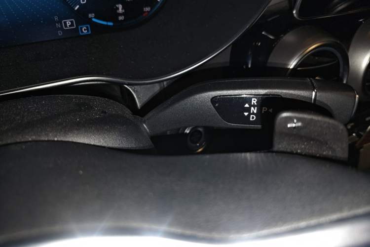 Used Mercedes-Benz GLC 2021 GLC 260 L 4MATIC Dynamic Edition Gear Lever
