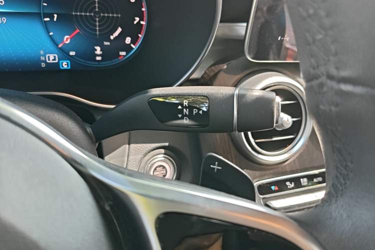 Used Mercedes-Benz GLC 2021 GLC 260 L 4MATIC Dynamic Edition Gear Lever