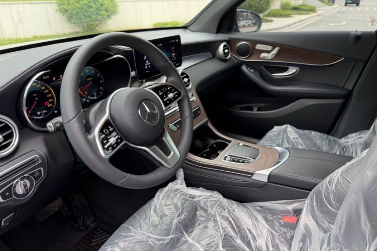 Used Mercedes-Benz GLC 2021 GLC 260 L 4MATIC Luxury Model Interior 1