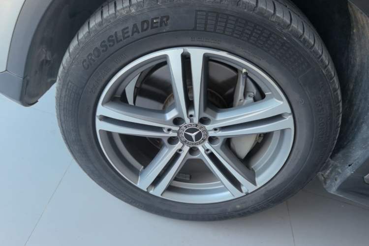 Used Mercedes-Benz GLC 2021 GLC 260 L 4MATIC Dynamic Edition Left Front Wheel Hub