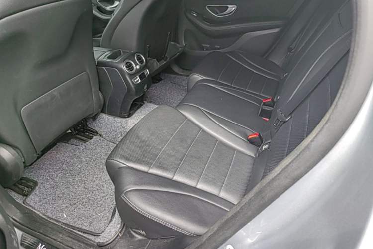 Used Mercedes-Benz GLC 2021 GLC 300 L 4MATIC Luxury Model Left Rear Seat