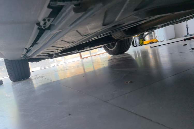 Used Mercedes-Benz GLC 2021 GLC 260 L 4MATIC Dynamic Edition Left Side Sill