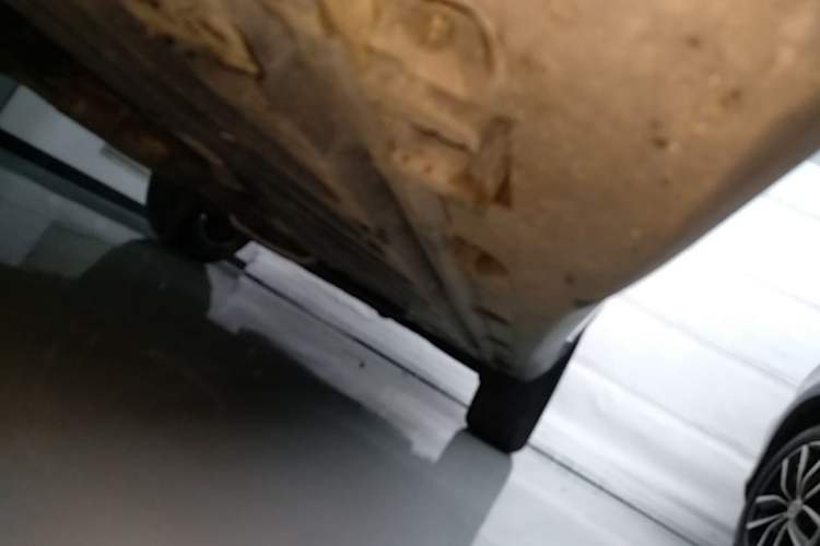 Used Mercedes-Benz GLC 2021 GLC 260 L 4MATIC Luxury Model Left Side Sill