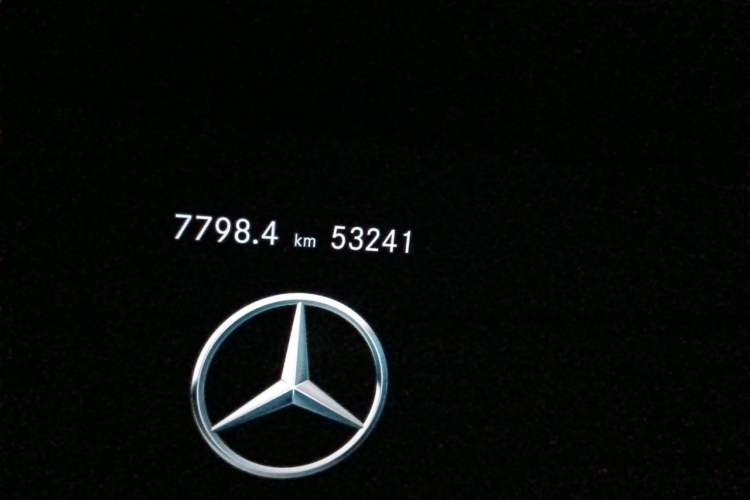 Used Mercedes-Benz GLC 2021 GLC 300 L 4MATIC Dynamic Model Odometer Close Up