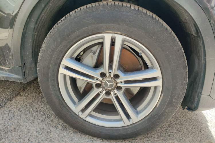 Used Mercedes-Benz GLC 2021 GLC 260 L 4MATIC Dynamic Edition Right Front Wheel Hub