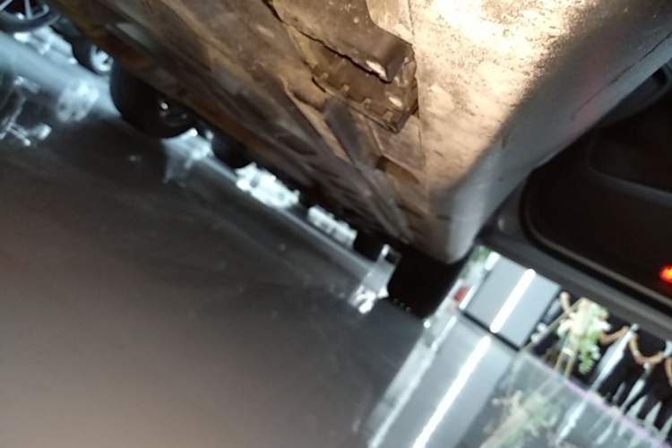 Used Mercedes-Benz GLC 2021 GLC 260 L 4MATIC Luxury Model Right Side Sill