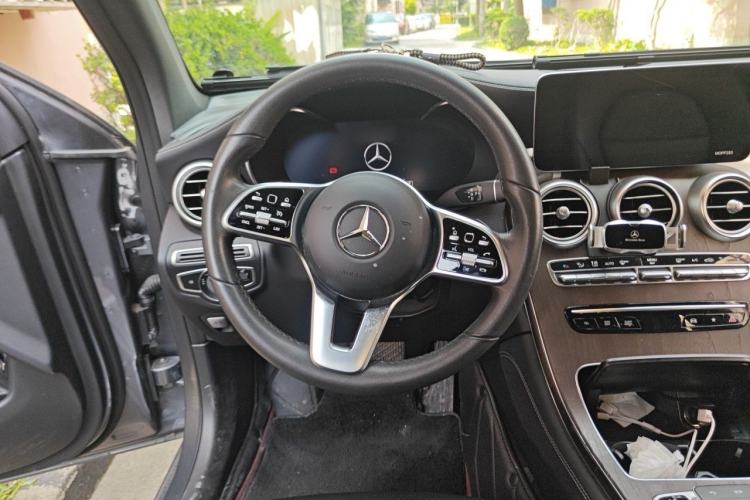 Used Mercedes-Benz GLC 2021 GLC 260 L 4MATIC Luxury Model Steering Wheel