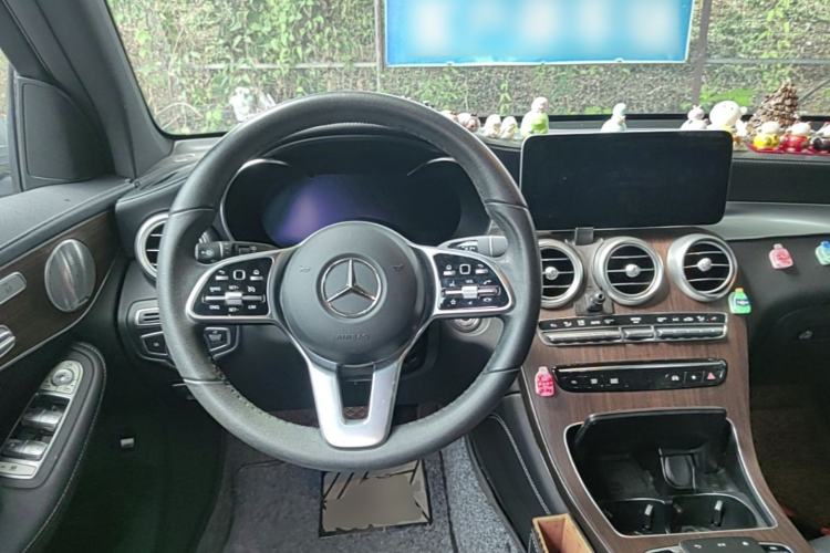 Used Mercedes-Benz GLC 2021 GLC 300 L 4MATIC Luxury Model Steering Wheel