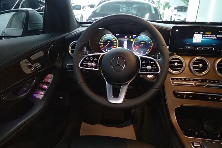 Used Mercedes-Benz GLC 2021 GLC 260 L 4MATIC Luxury Model Steering Wheel