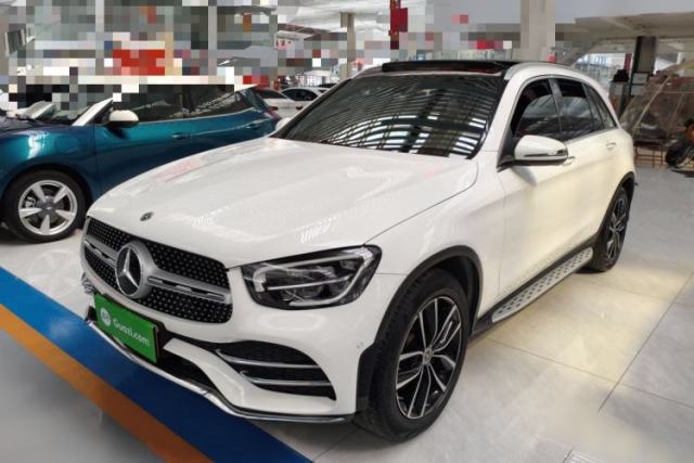 Ojetý Mercedes-Benz GLC 2021 GLC 260 L 4MATIC Luxury Model