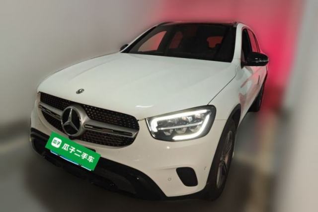Ojetý Mercedes-Benz GLC 2021 GLC 260 L 4MATIC Dynamic Edition