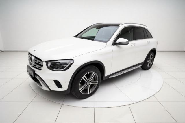 Ojetý Mercedes-Benz GLC 2021 GLC 260 L 4MATIC Dynamic Edition