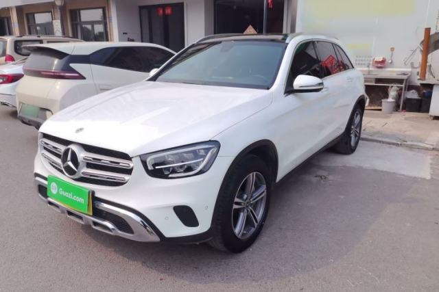 Ojetý Mercedes-Benz GLC 2021 GLC 260 L 4MATIC Dynamic Edition
