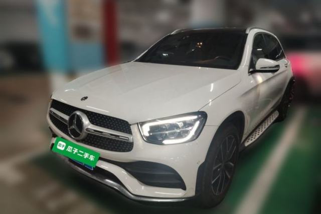 Ojetý Mercedes-Benz GLC 2021 GLC 300 L 4MATIC Dynamic Model