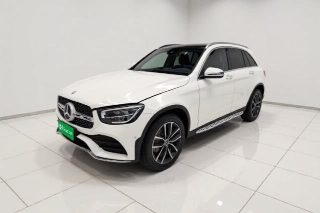 Ojetý Mercedes-Benz GLC 2021 GLC 300 L 4MATIC Dynamic Model