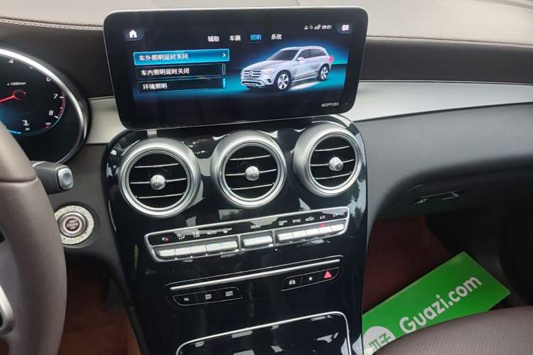 Used Mercedes-Benz GLC 2021 GLC 260 L 4MATIC Dynamic Edition Audio And AC Panel