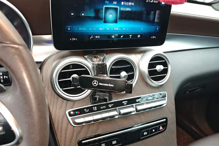 Used Mercedes-Benz GLC 2021 GLC 260 L 4MATIC Luxury Model Audio And AC Panel