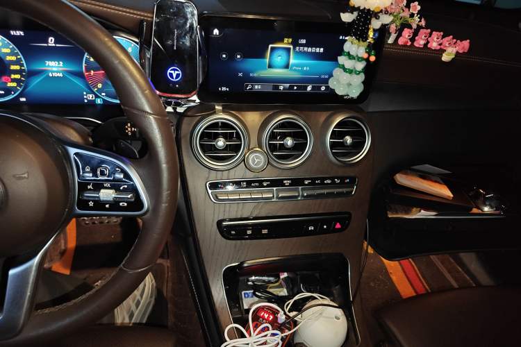 Used Mercedes-Benz GLC 2021 GLC 260 L 4MATIC Luxury Model Audio And AC Panel