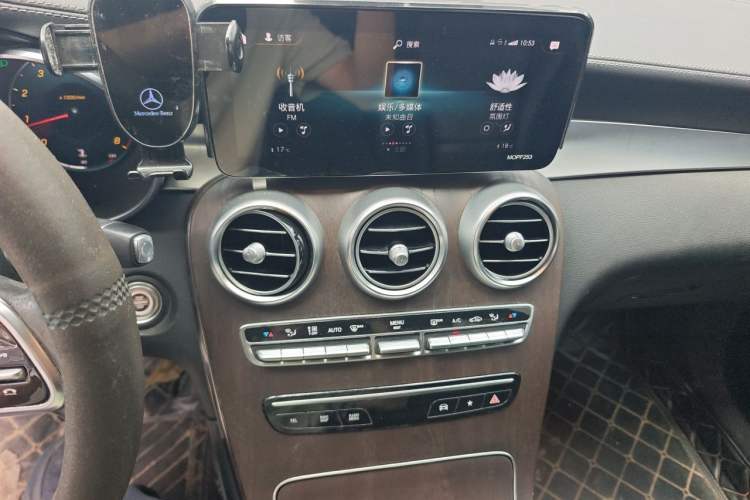 Used Mercedes-Benz GLC 2021 GLC 260 L 4MATIC Luxury Model Audio And AC Panel