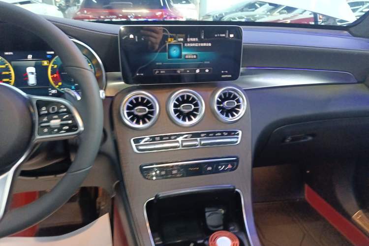 Used Mercedes-Benz GLC 2021 GLC 260 L 4MATIC Luxury Model Audio And AC Panel