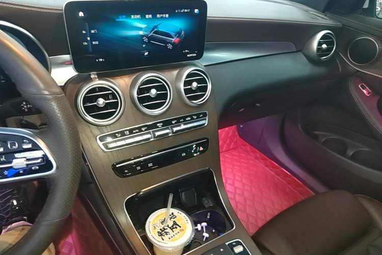 Used Mercedes-Benz GLC 2021 GLC 260 L 4MATIC Luxury Model Audio And AC Panel