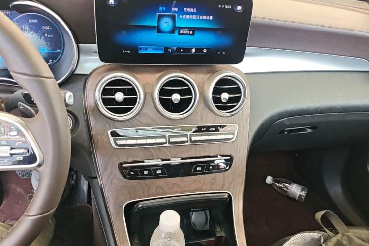Used Mercedes-Benz GLC 2021 GLC 260 L 4MATIC Luxury Model Audio And AC Panel