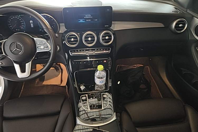 Used Mercedes-Benz GLC 2021 GLC 260 L 4MATIC Dynamic Edition Audio And AC Panel