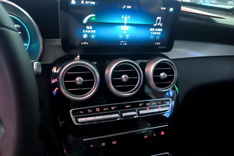 Used Mercedes-Benz GLC 2021 GLC 260 L 4MATIC Dynamic Edition Audio And AC Panel