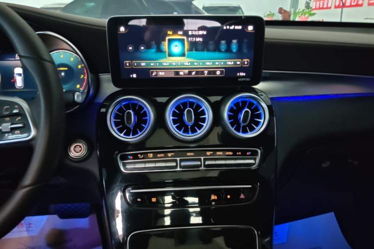 Used Mercedes-Benz GLC 2021 GLC 260 L 4MATIC Dynamic Edition Audio And AC Panel
