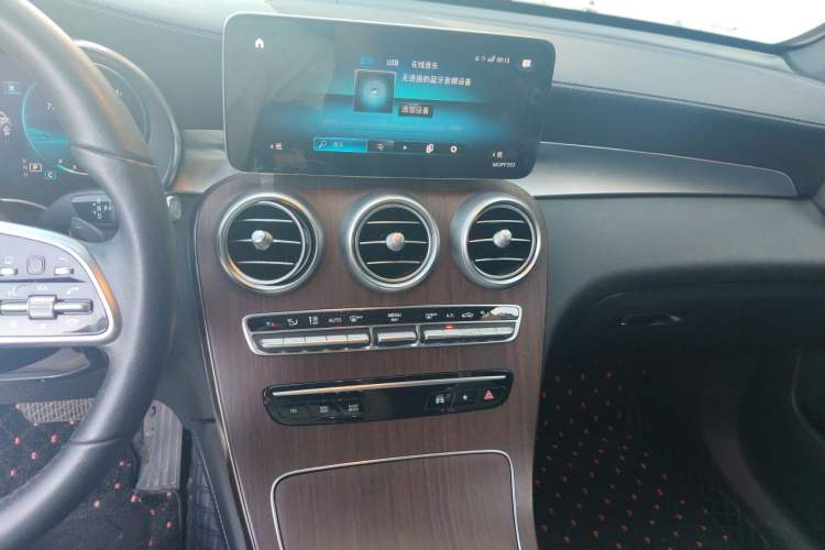 Used Mercedes-Benz GLC 2021 GLC 300 L 4MATIC Dynamic Model Audio And AC Panel