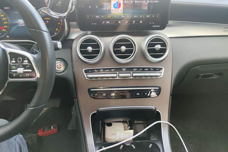 Used Mercedes-Benz GLC 2021 GLC 260 L 4MATIC Luxury Model Audio And AC Panel